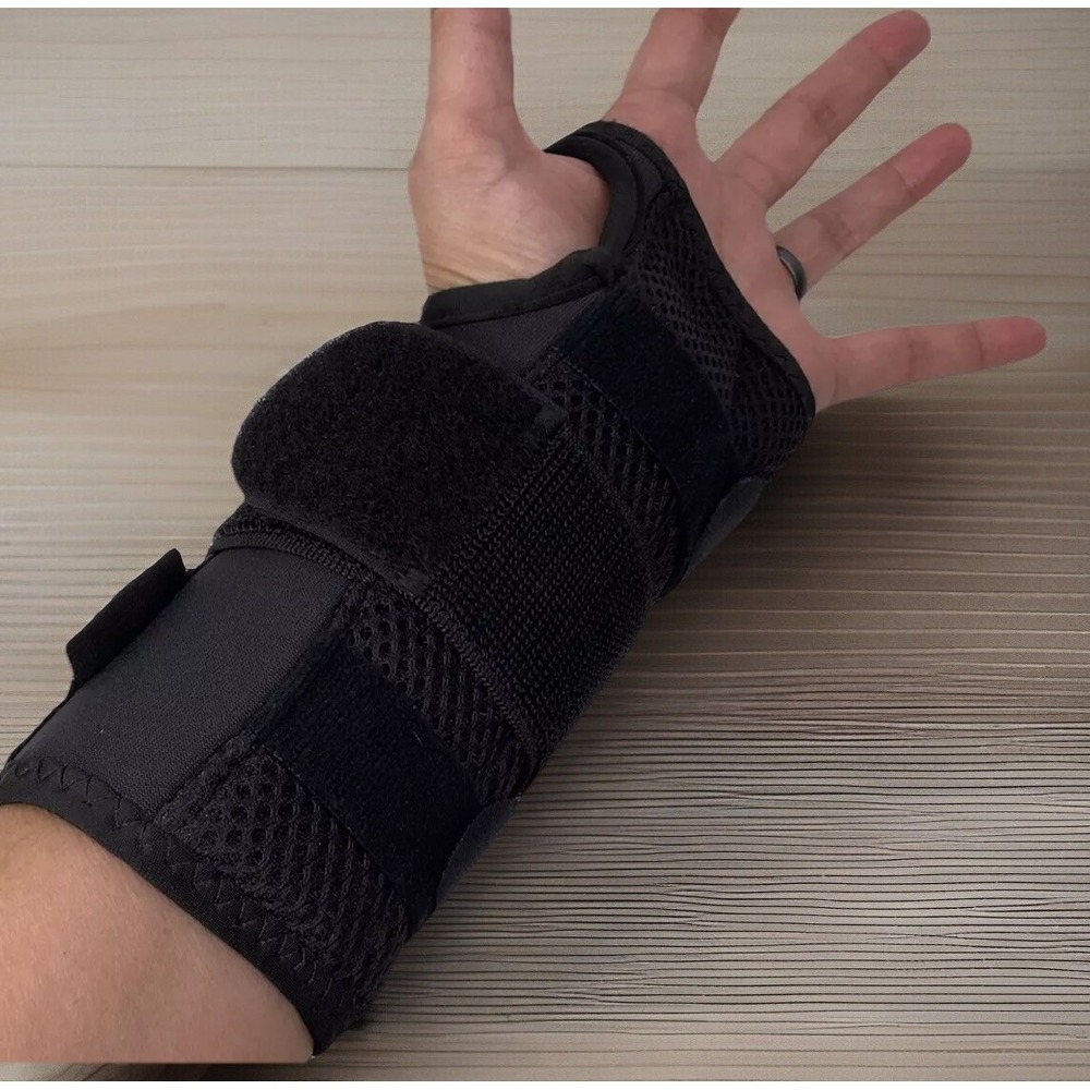 Carpal Tunnel Left Hand Wrist Splint Brace Unisex L XL Black Adjustable Support